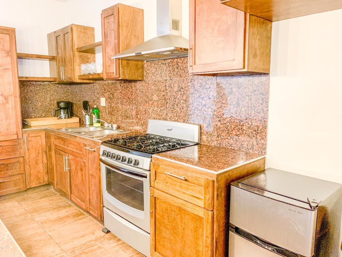 Beautiful 3 Bdr 2,5 Bath- Steps From Beach W/Pkg Tijuana Eksteriør bilde