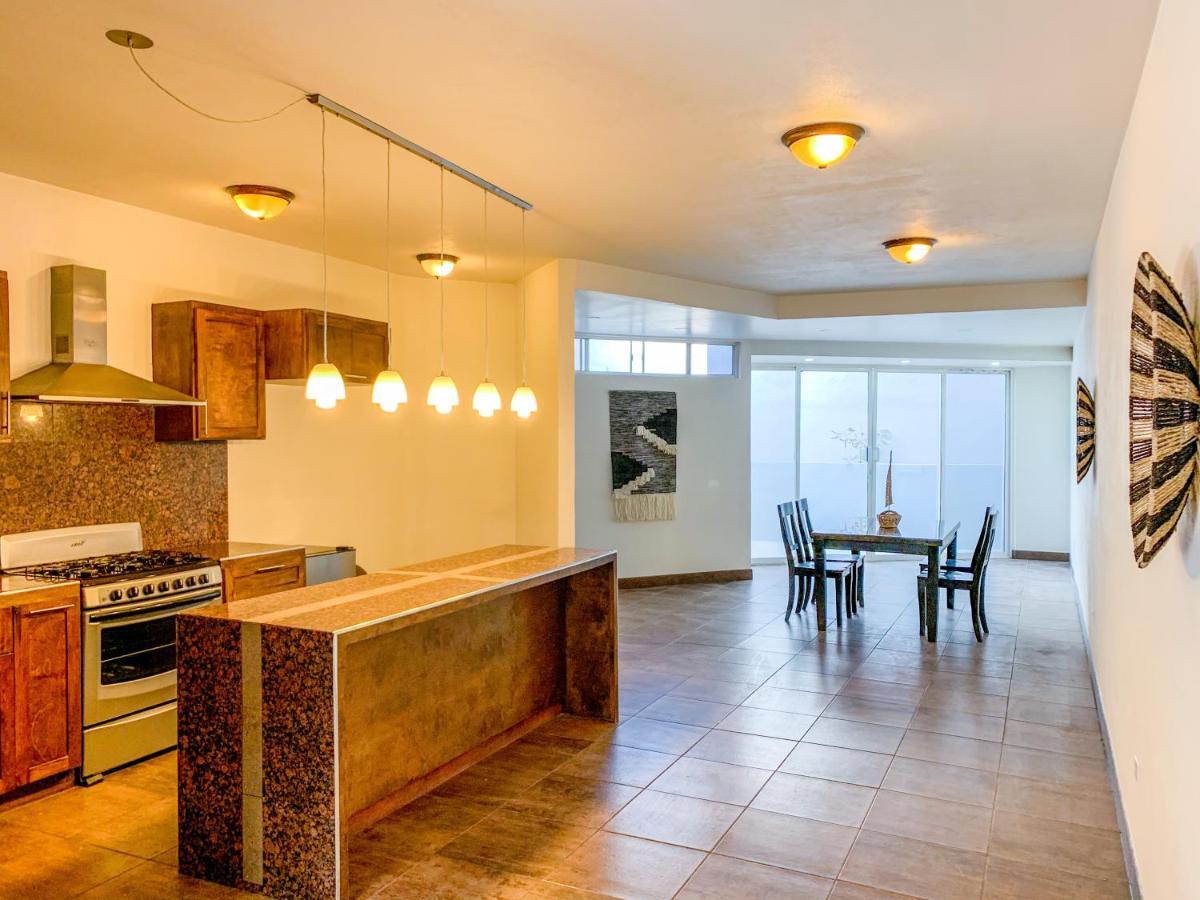 Beautiful 3 Bdr 2,5 Bath- Steps From Beach W/Pkg Tijuana Eksteriør bilde